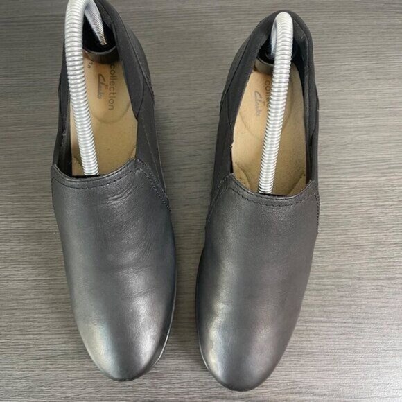 Used Clarks Emily Amelia Loafer Women 8.5 US Black PU Leather Slip-On Ortholite - Picture 4 of 10